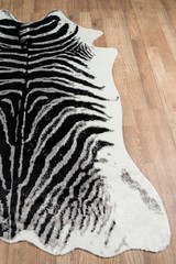 Momeni Acadia ACA-1 Black Zebra Rug - side view
