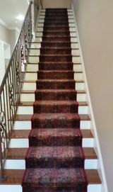 Baktiari Stairway Runner