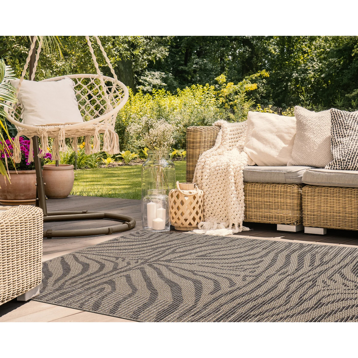 Liora Manne Monaco 6281/12 Zebra Taupe Rug
