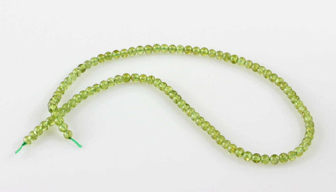 Beads Peridot(San Carlos,Arizona) 4mm Rounds  PDR4b 