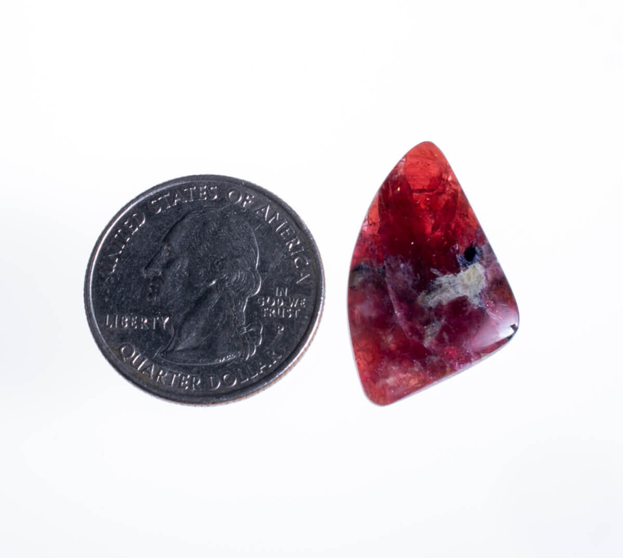 Cabochons Eudialyte (Canada) 23x20x5mm  E1f 