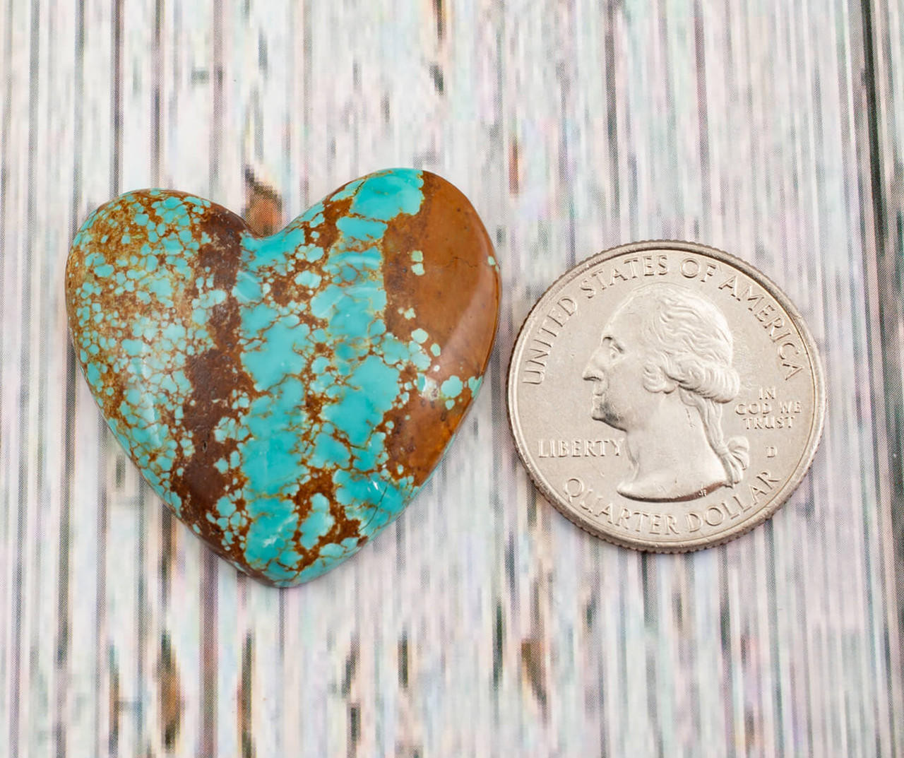 Hearts Number Eight Turquoise Heart - 33x32x6mm  N8H1M 