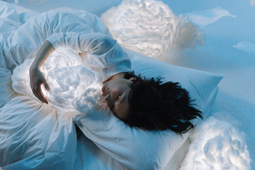The Sensory Benefits of Sleeping on a Waterbed The Sensory Benefits of Sleeping on a Waterbed