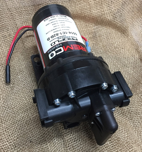 Remco automatic 12v DC pressure pump model 5514-1E1-82B No 4. Remco automatic 12v DC pressure pump model 5514-1E1-82B No 4.