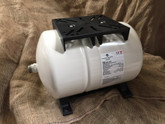 20 Litre Horizontal Pressure Tank with mounting plate and support feet
