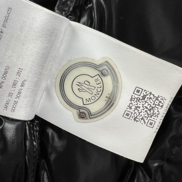 Moncler Aubert Black & Red Puffer Jacket 