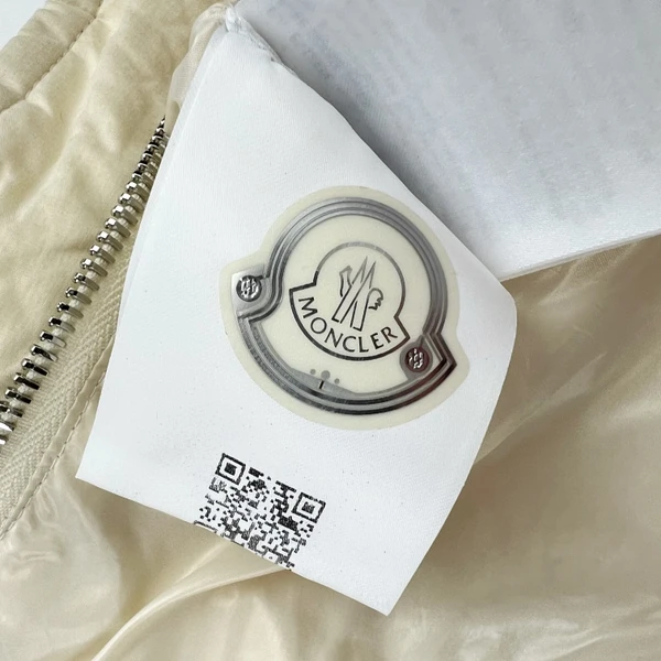 Moncler Huraz Cream Puffer Jacket 