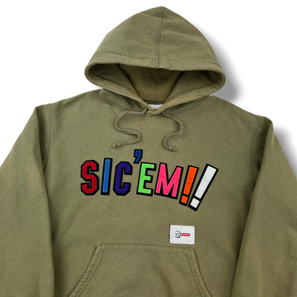 Supreme x WTAPS Sic'em Hoodie