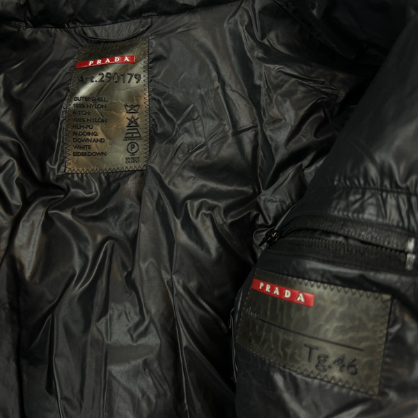 Prada Milano Womens Black Puffer Jacket