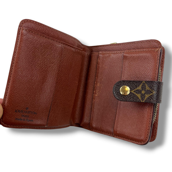 Louis Vuitton Monogram Bifold Wallet 
