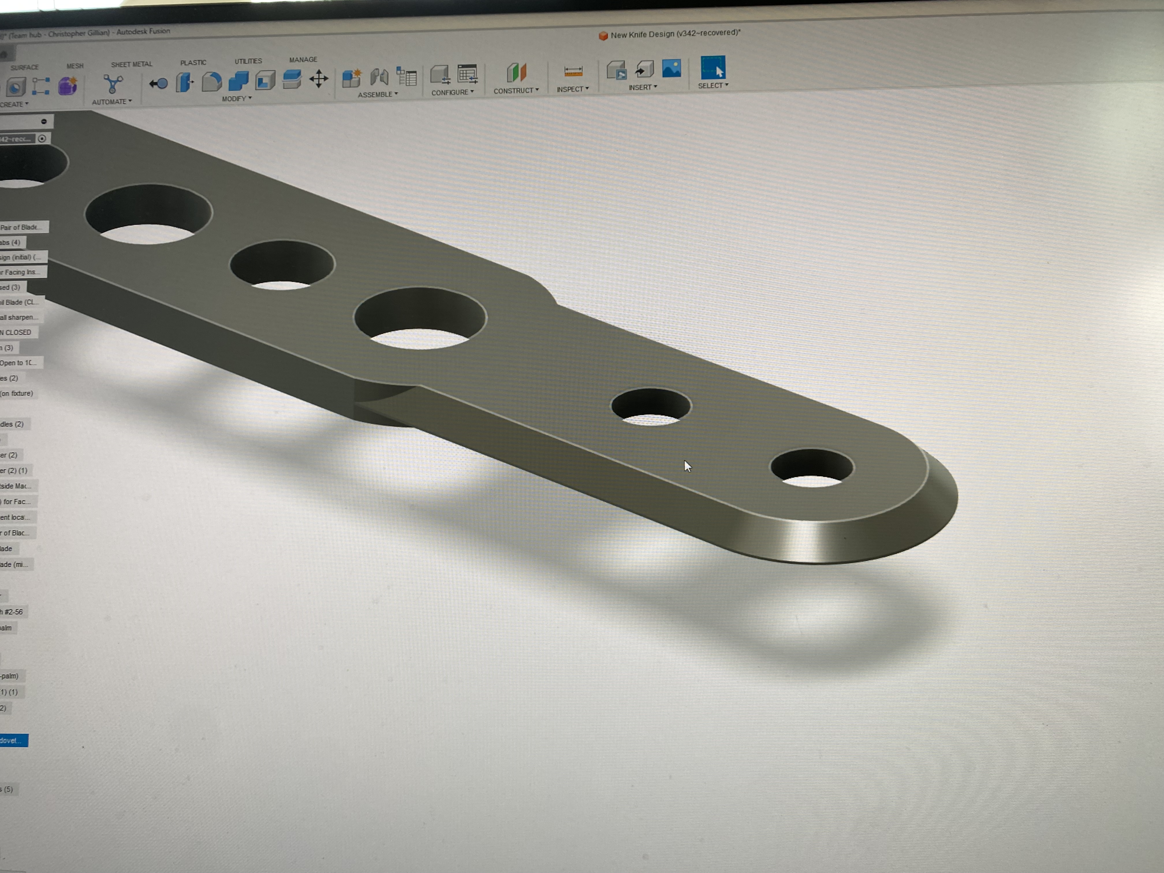 Screwless Locking Bar Design - Gillian Knives