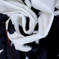 Cowhide Rug AUG26-058 (220cm x 190cm)