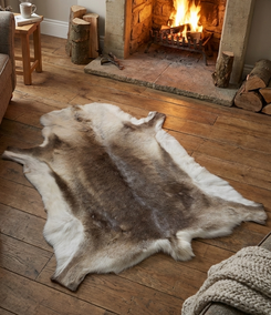 Reindeer Hide FRD010 (120cm x 115cm)