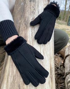 Women's Sheepskin Gloves in Black