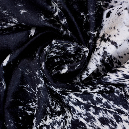 Cowhide Rug AUG26-153 (250cm x 220cm)