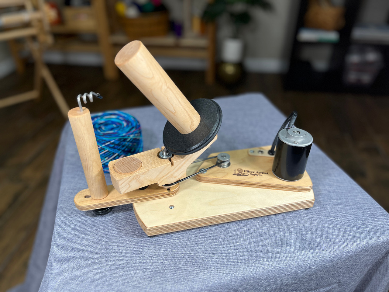 Motorized yarn winder - Make