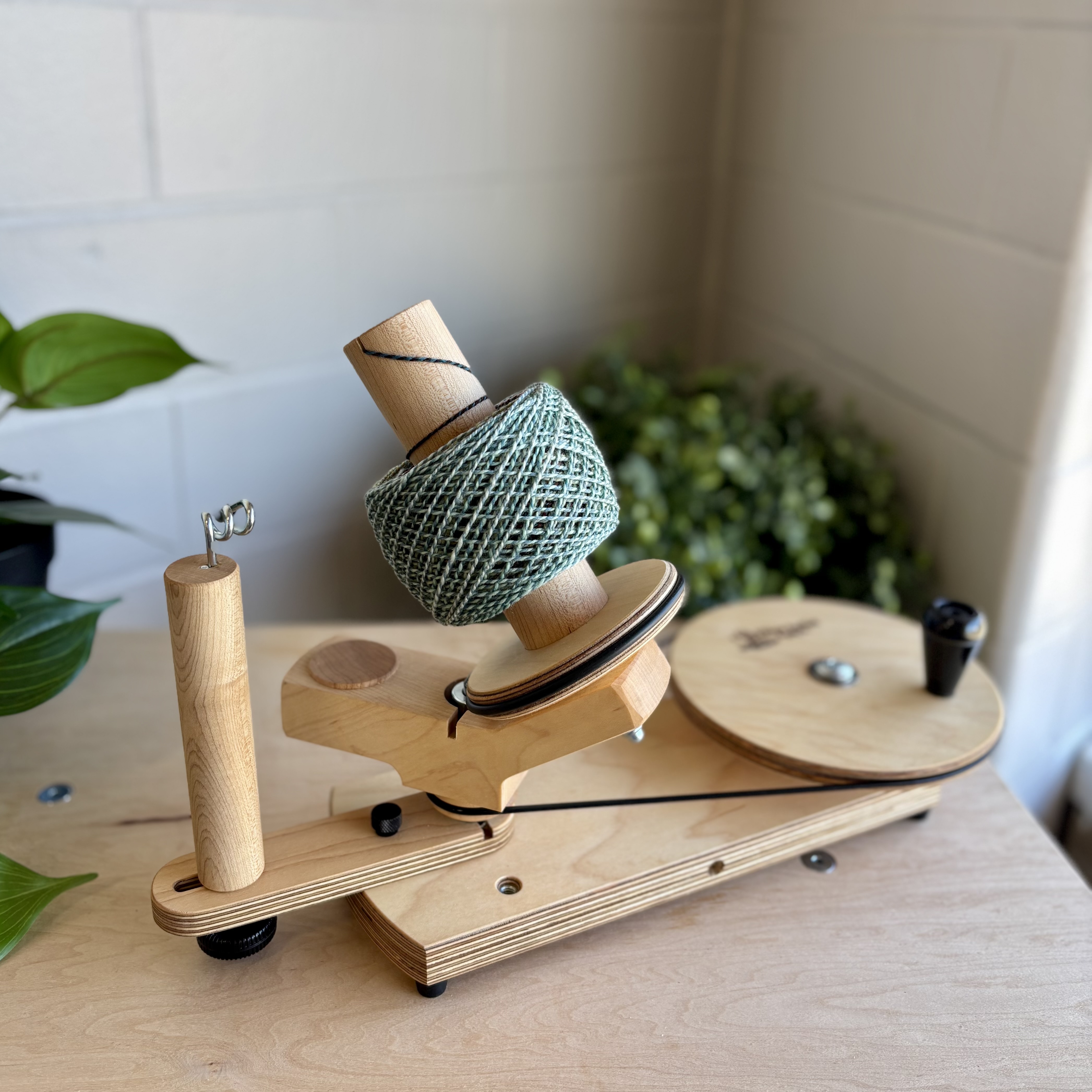 Jumbo Yarn Ball Winder