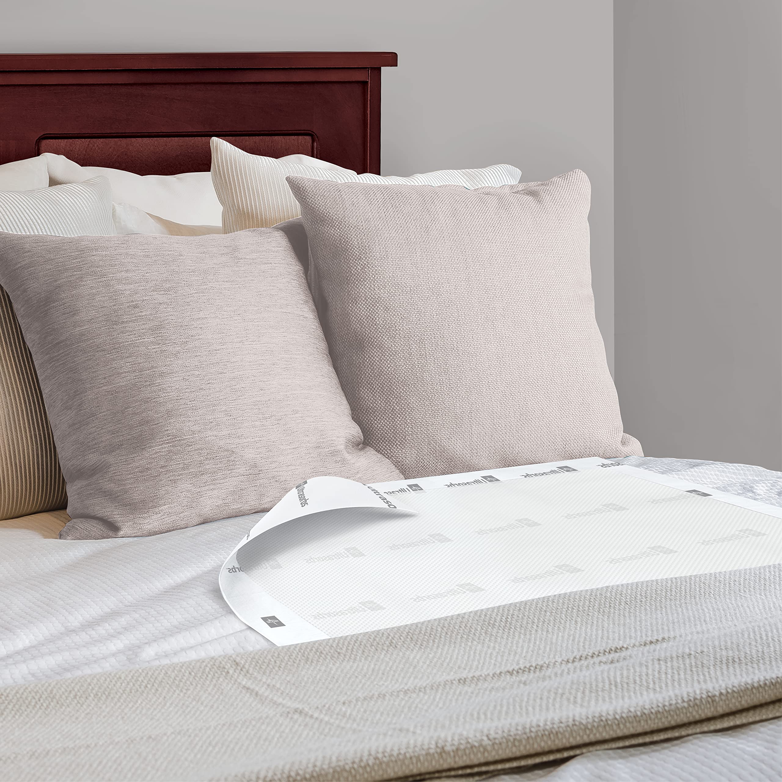 Medline Ultrasorbs Drypads, 30" x 36", 25 Count, Super Absorbent Disposable Bed Pads, Large Incontinence Bed Pads, Chucks Protective Underpads, 10 Times More Absorbent, For Adults, Elderly