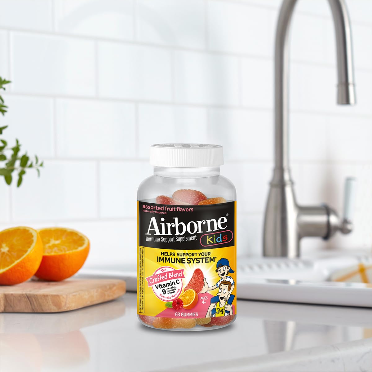Airborne Kids 500mg Vitamin C Gummies, Kids Immune Support Zinc Gummies with Powerful Antioxidants VIT C & E - 63 Gummies, Assorted Fruit Flavor (Pack of 4)