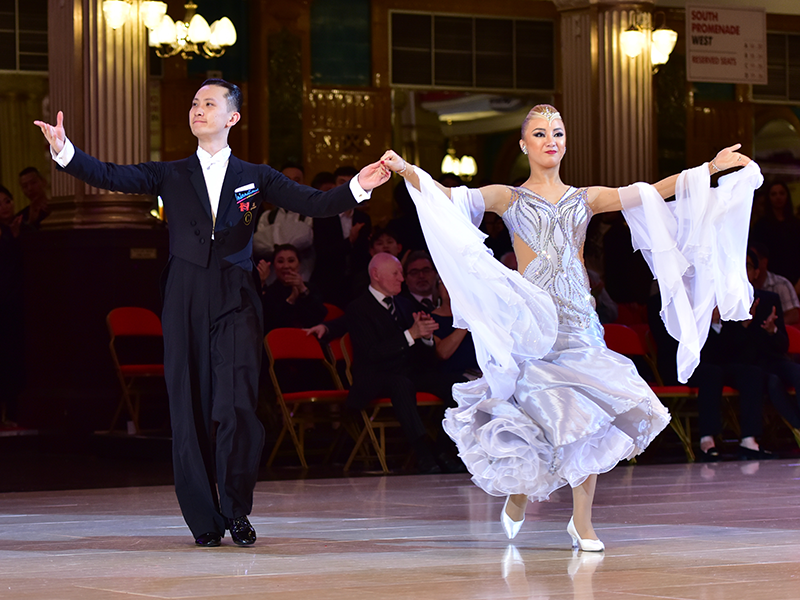 professional ballroom dancers