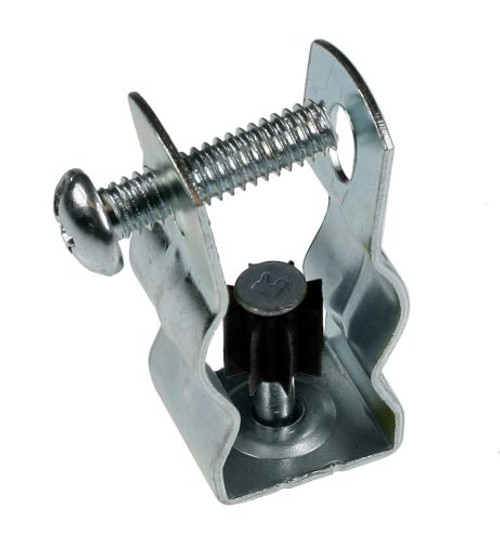 GCL75-R25 3/4" Gas-Actuated Conduit Clamp Assembly