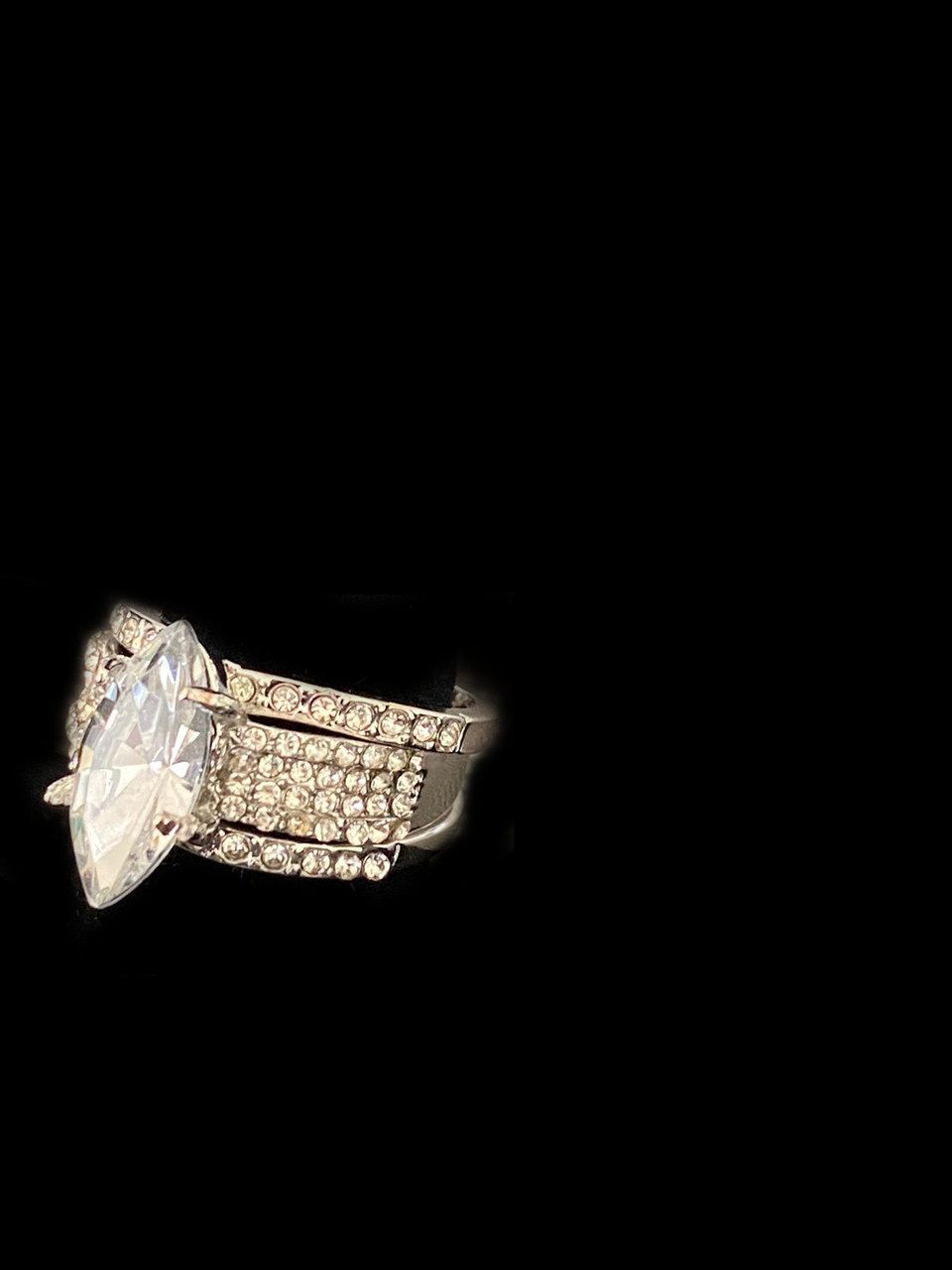 PK734-8 CRYSTAL 3 IN 1 RING SET size 8