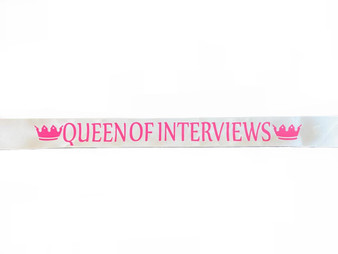 R044 QUEEN OF INTERVIEWS