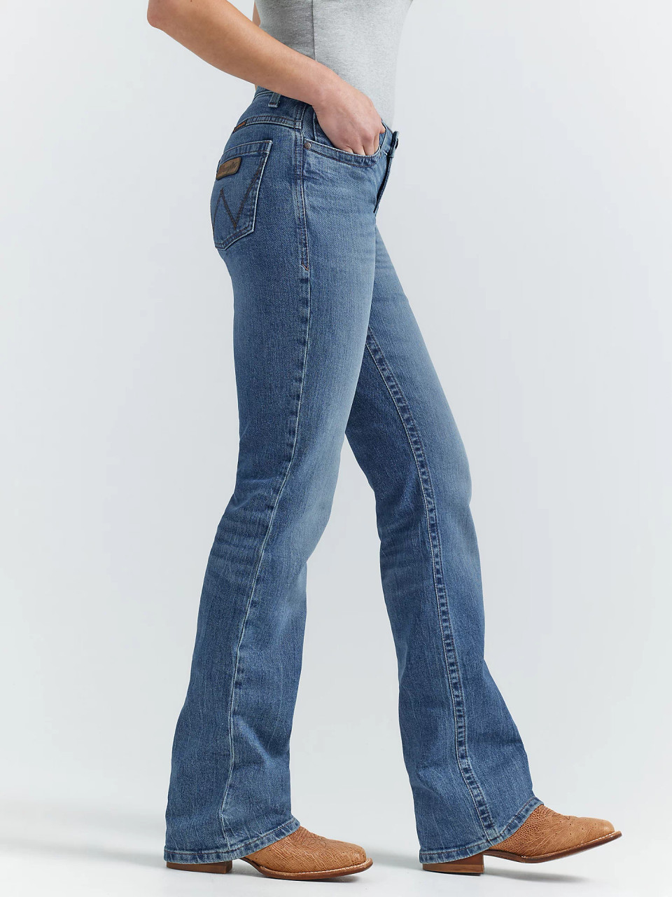 Western Wear Women's Wrangler Relaxed Fit Jeans Wrangler Blue