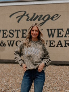 FRINGE  EMBROIDERED CAMO CREWNECK 