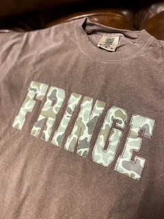 FRINGE EMBROIDERED BROWN AND CAMO TEE 