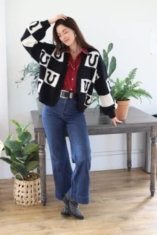 BLACK HORSESHOE CARDIGAN