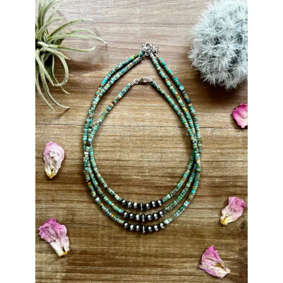 REAL TURQUOISE CHOKER WITH NAVAJO PEARLS