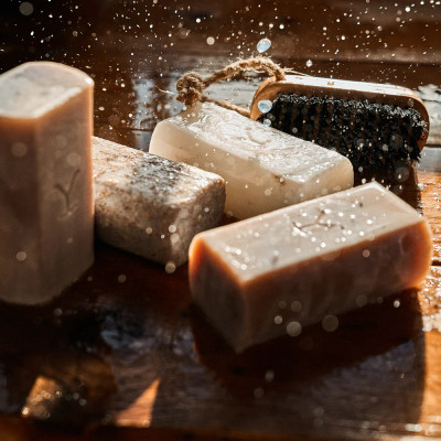 YELLOWSTONE BUNKHOUSE BAR SOAP IN CITRUS & SAGE