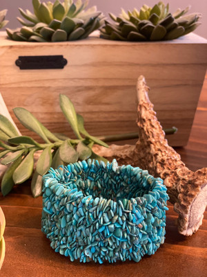 PAIGE WALLACE TURQUOISE STRETCH BRACELET