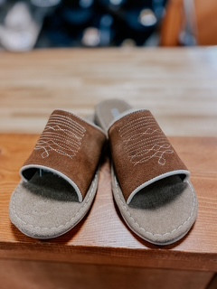 ROPER TAN SUEDE SANDAL 