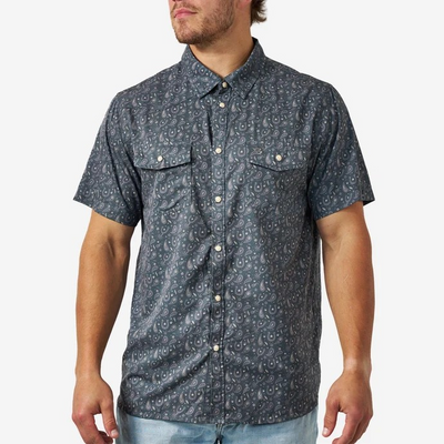 BURLEBO MENS PERFORMANCE PAISLEY SPURS SHIRT