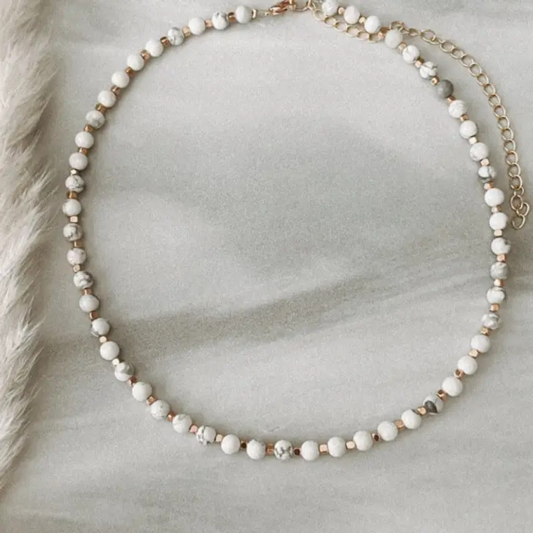 HH HOWLITE CHOKER