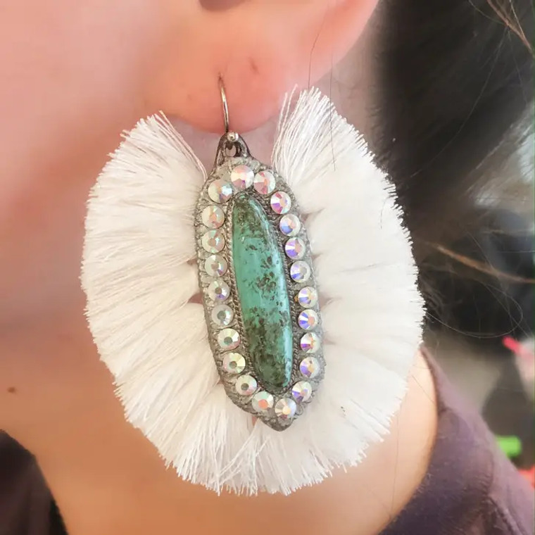 THE CASPER TURQUOISE EARRING W/WHITE FRINGE