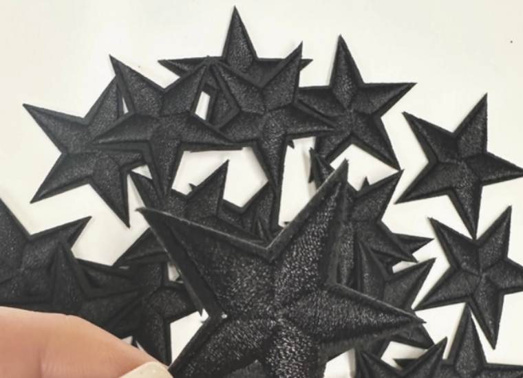 1" STAR PATCH BLACK