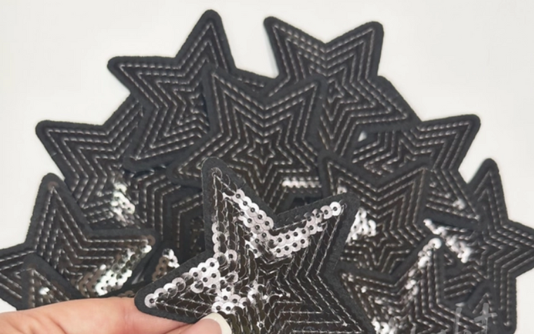 SEQUIN BLACK STAR PATCH 3"