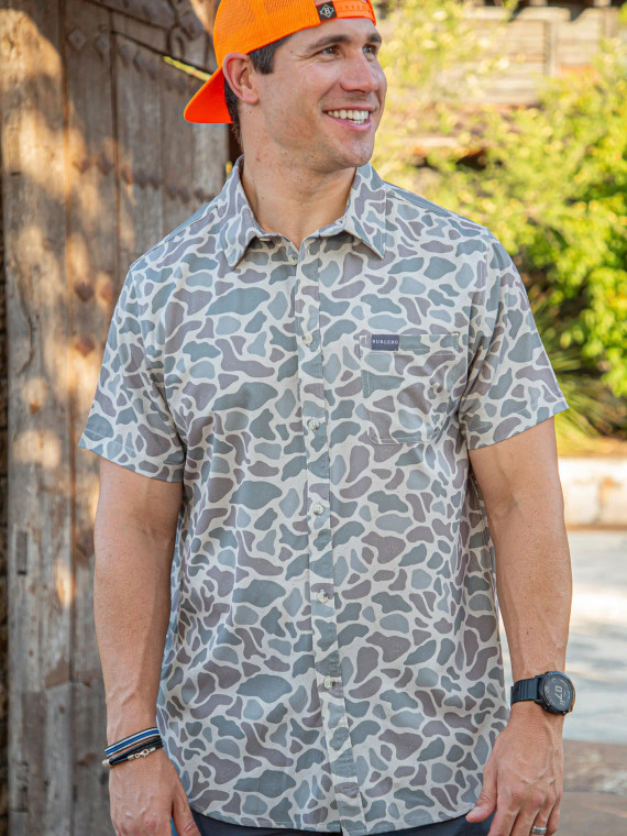 BURLEBO PERFORMANCE BUTTON UP IN CLASSIC CAMO