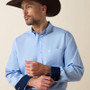 ARIAT MENS SOLID CLASSIC FIT BUTTON UP- LIGHT BLUE 