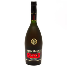 The world's first V.S.O.P Cognac Fine Champagne, Remy Martin V.S.O.P is a well-balanced and multi-layered cognac aged up to 14 years in French oak casks with vanilla, stone fruit and licorice notes