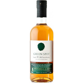 A non age statement Single Pot Still Irish Whiskey comprising of pot still whiskeys aged between 7 & 10 years. The whiskey has matured in a combination of new bourbon and refill bourbon casks as well as sherry casks.