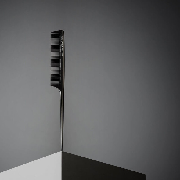 ghd The Sectioner - Tail Hair Comb live