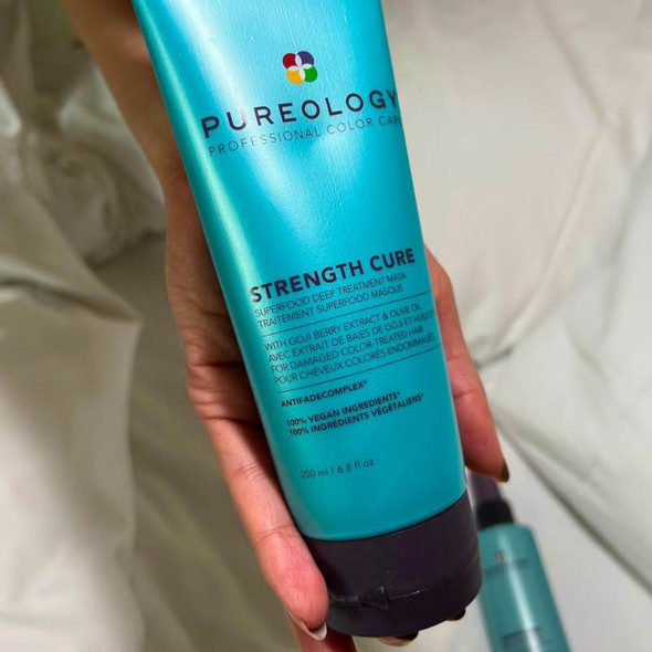Pureology Strength Cure Superfood Mask 200ml 2