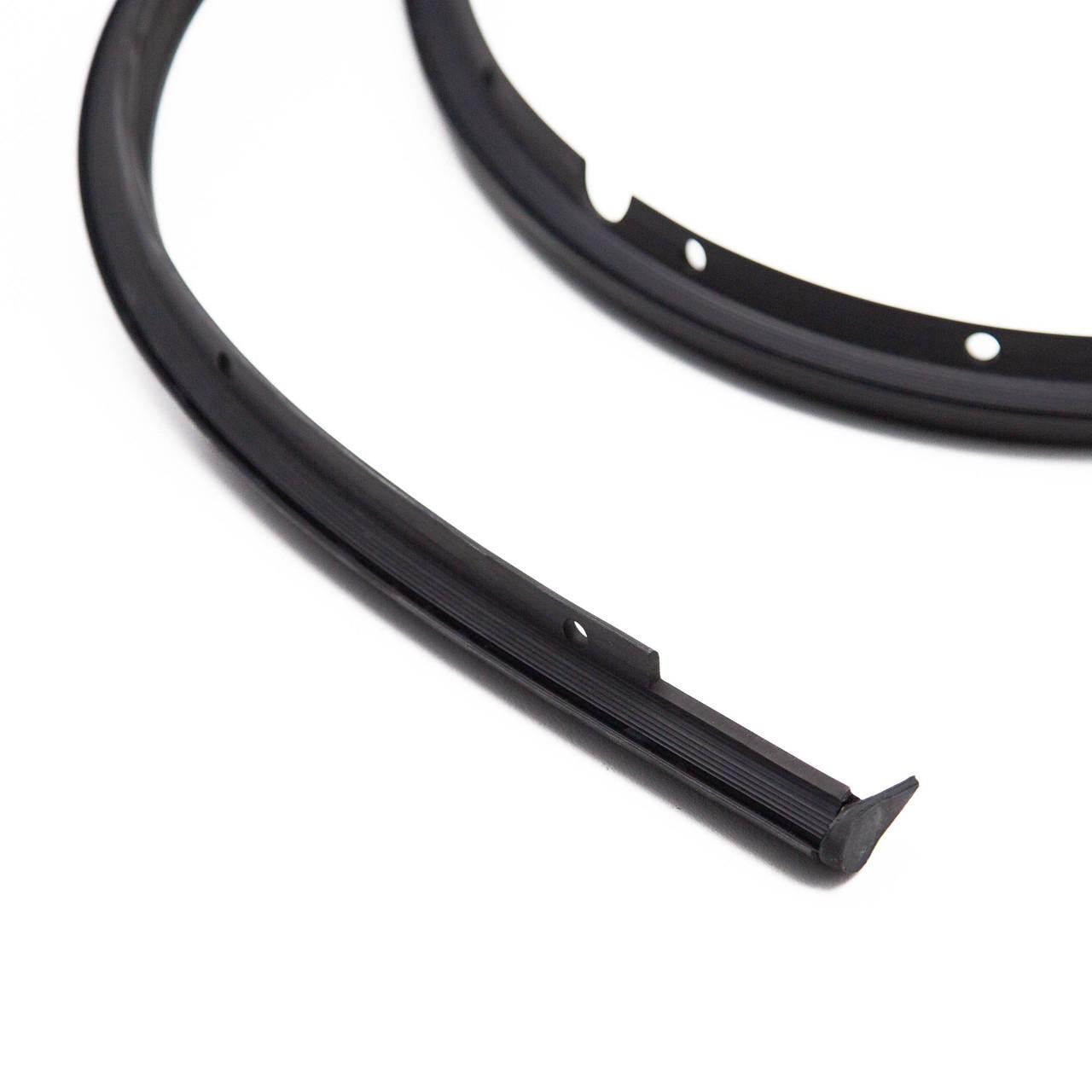 Mercedes-Benz SL R107 Hardtop Rear Seal - 1077900198