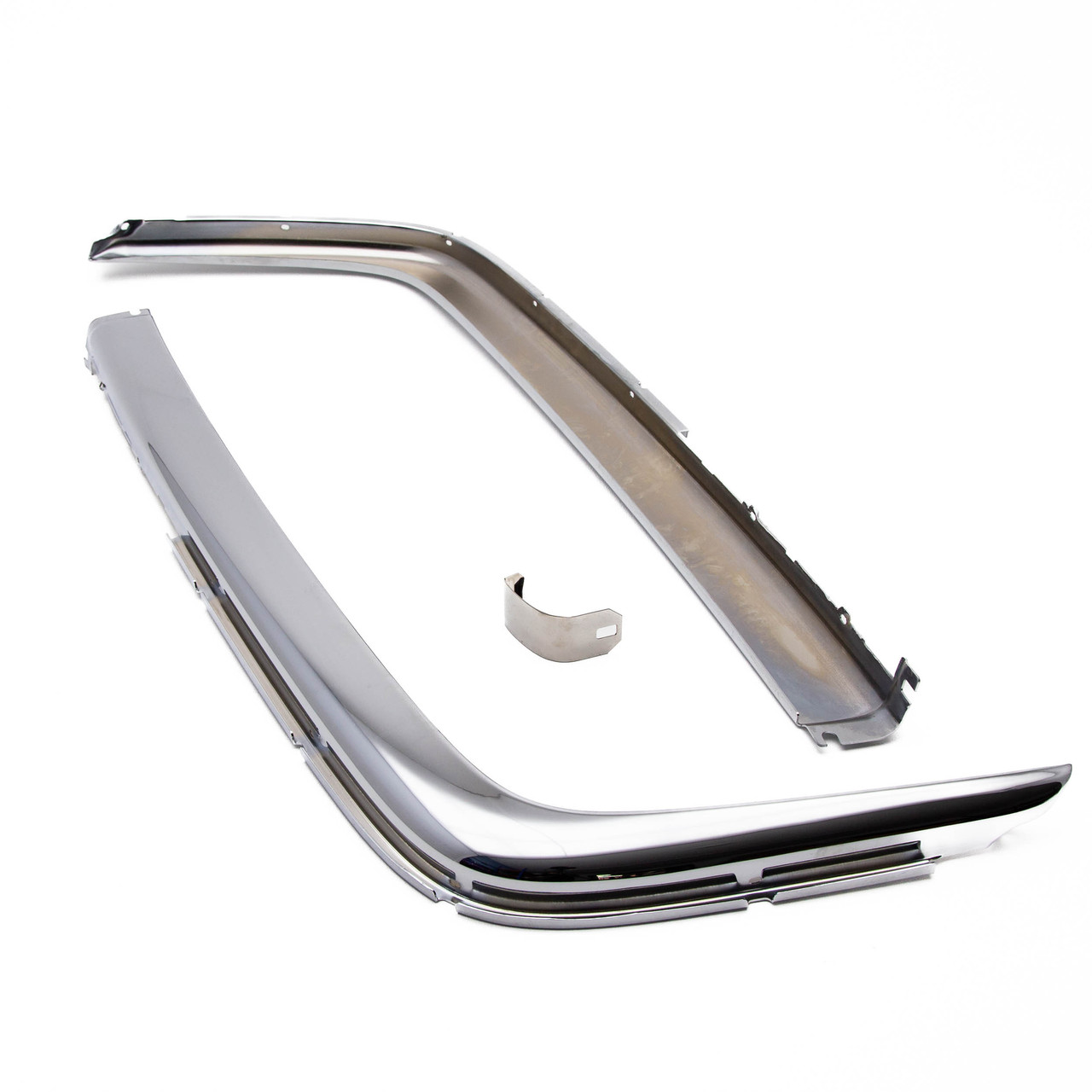 Mercedes-Benz 107 SL/C Front Bumper Chromes (Set of Two 