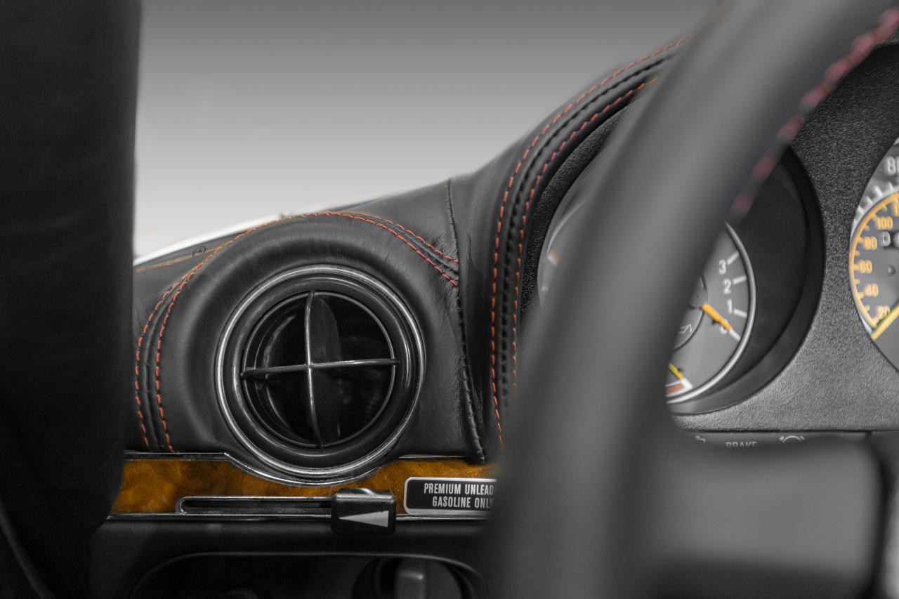 DashMat Original Dashboard Cover Mercedes-Benz 190D E (Premium Carpet, Black) - 2