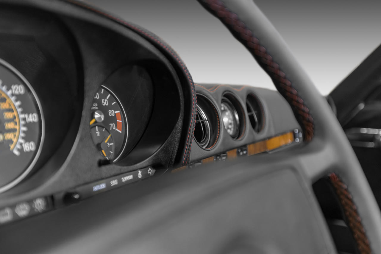 Mercedes-Benz SL R107 Custom Sportline Dashboard Interior Retrim